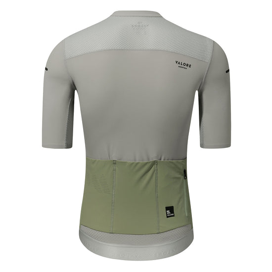 cycling jersey with zipper pocket