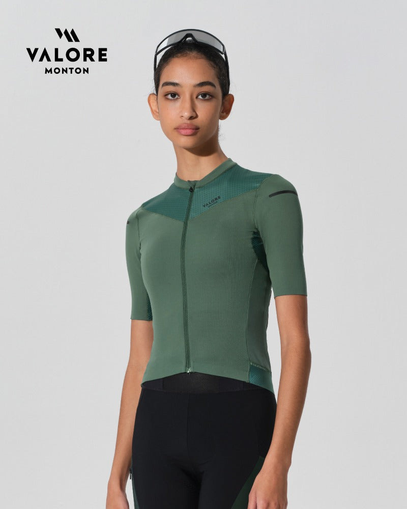 womens green cycling jersey