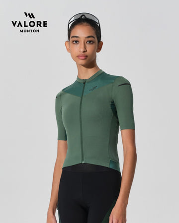 womens green cycling jersey