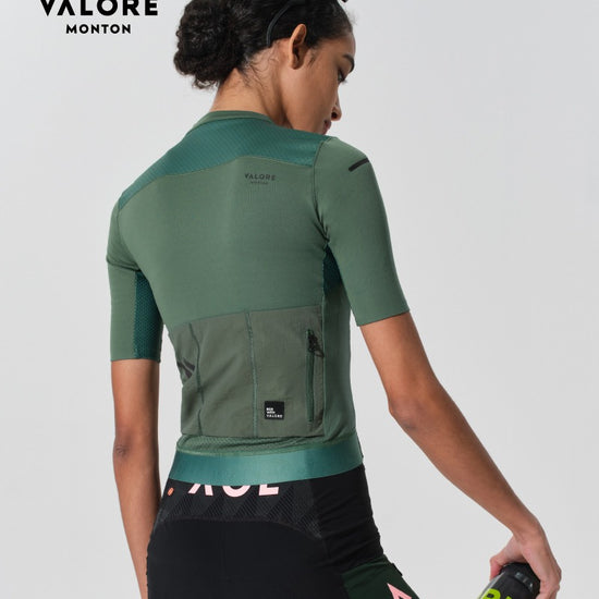 womens green cycling jersey
