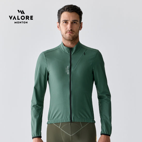 lightweight cycling jacket